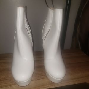 !!!!BRAND NEW!!! Azalea Wang White Boots